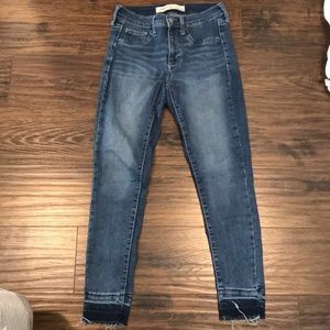 gap mid rise light wash jeans